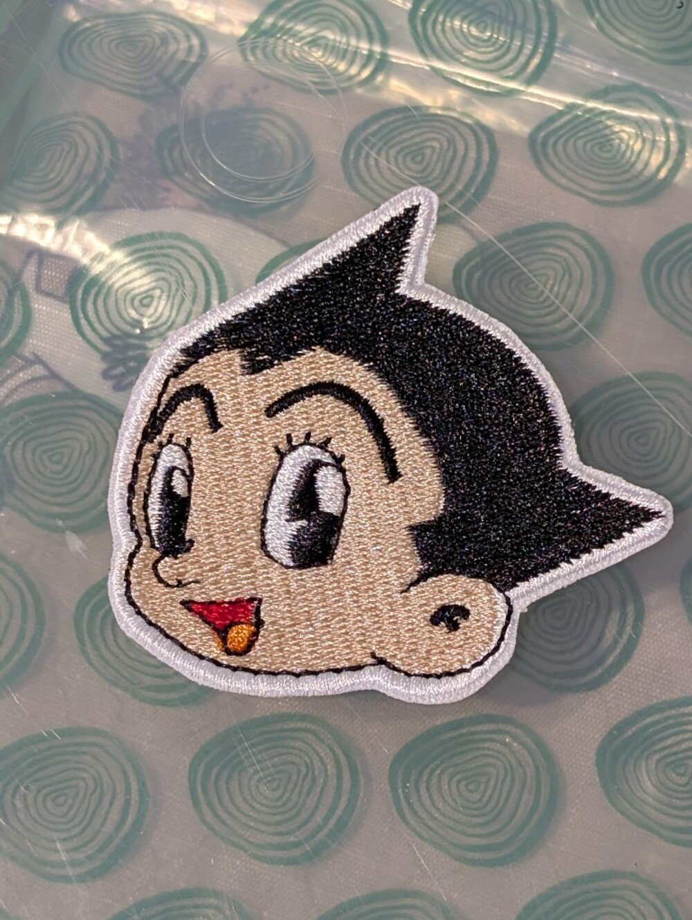 Astro boy Mighty Atom Embroidered Iron-On Patch New Without Tag  6.5cm Badge